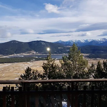 Sur Les Hauteurs Des Angles Alpehytte Les Angles (Pyrenees-Orientales)